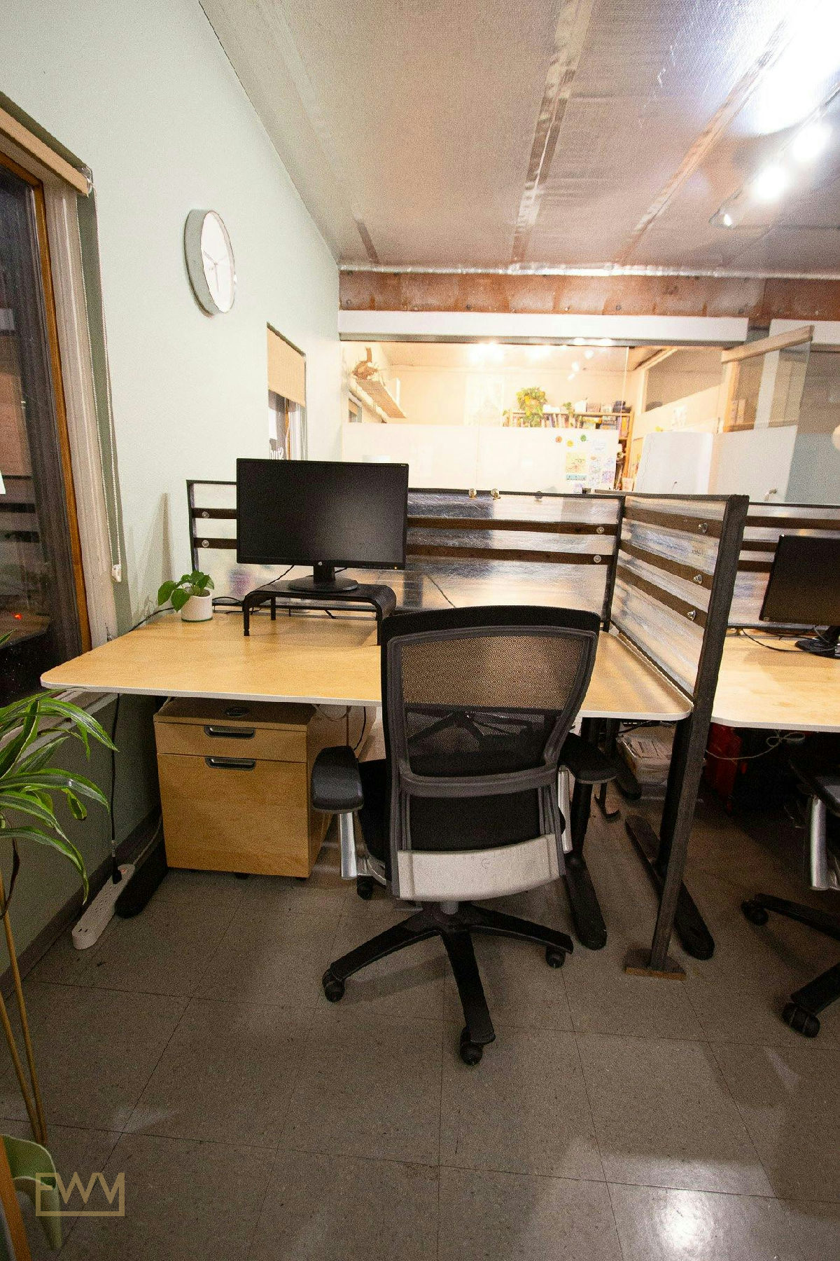 Dedicated and Open Desks on Bamboo Lane, Los Angeles, 1 sqm, corporate event, pop-up rental