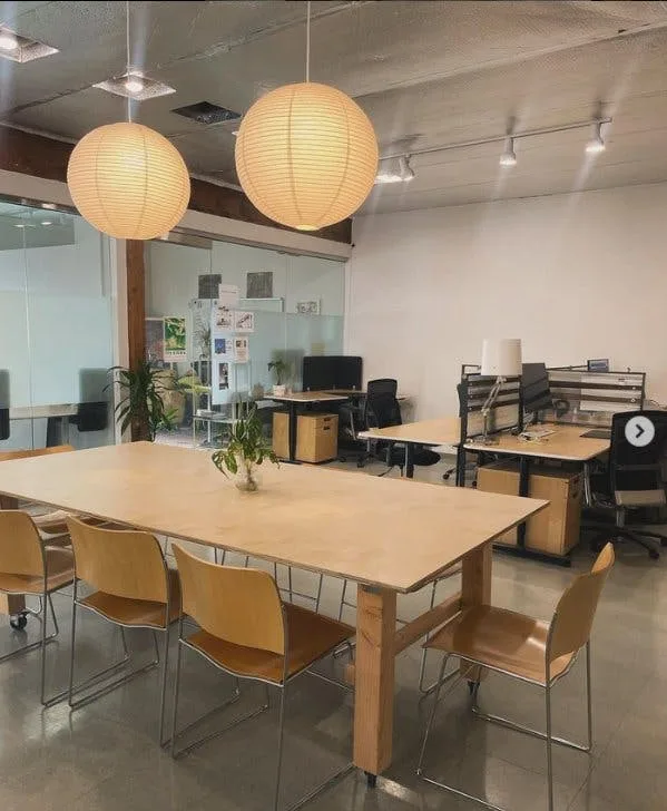 Dedicated and Open Desks on Bamboo Lane, Los Angeles — 3