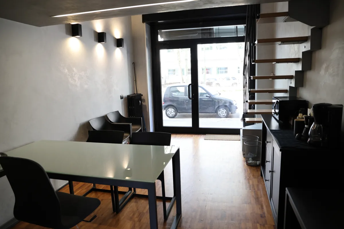 Dedicated Desk Space for Rent in Shared Office, 45 sqm, corporate event, pop-up rental in Milano