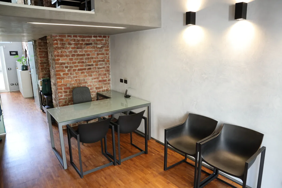 Dedicated Desk Space for Rent in Shared Office, 45 sqm, corporate event, pop-up rental in Milano, interior view