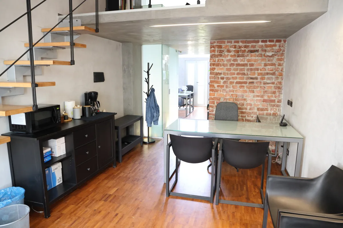 Dedicated Desk Space for Rent in Shared Office, 45 sqm, corporate event, pop-up rental in Milano, third interior view