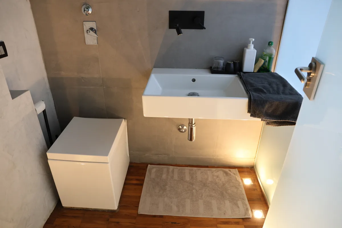 Dedicated Desk Space for Rent in Shared Office, 45 sqm, corporate event, pop-up rental in Milano, additional interior view