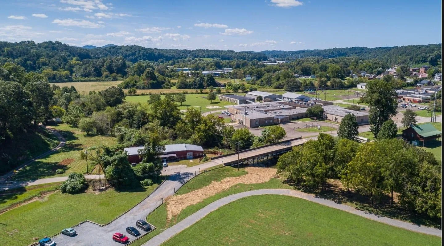Downtown Ellijay River Side Commercial Rental — 4