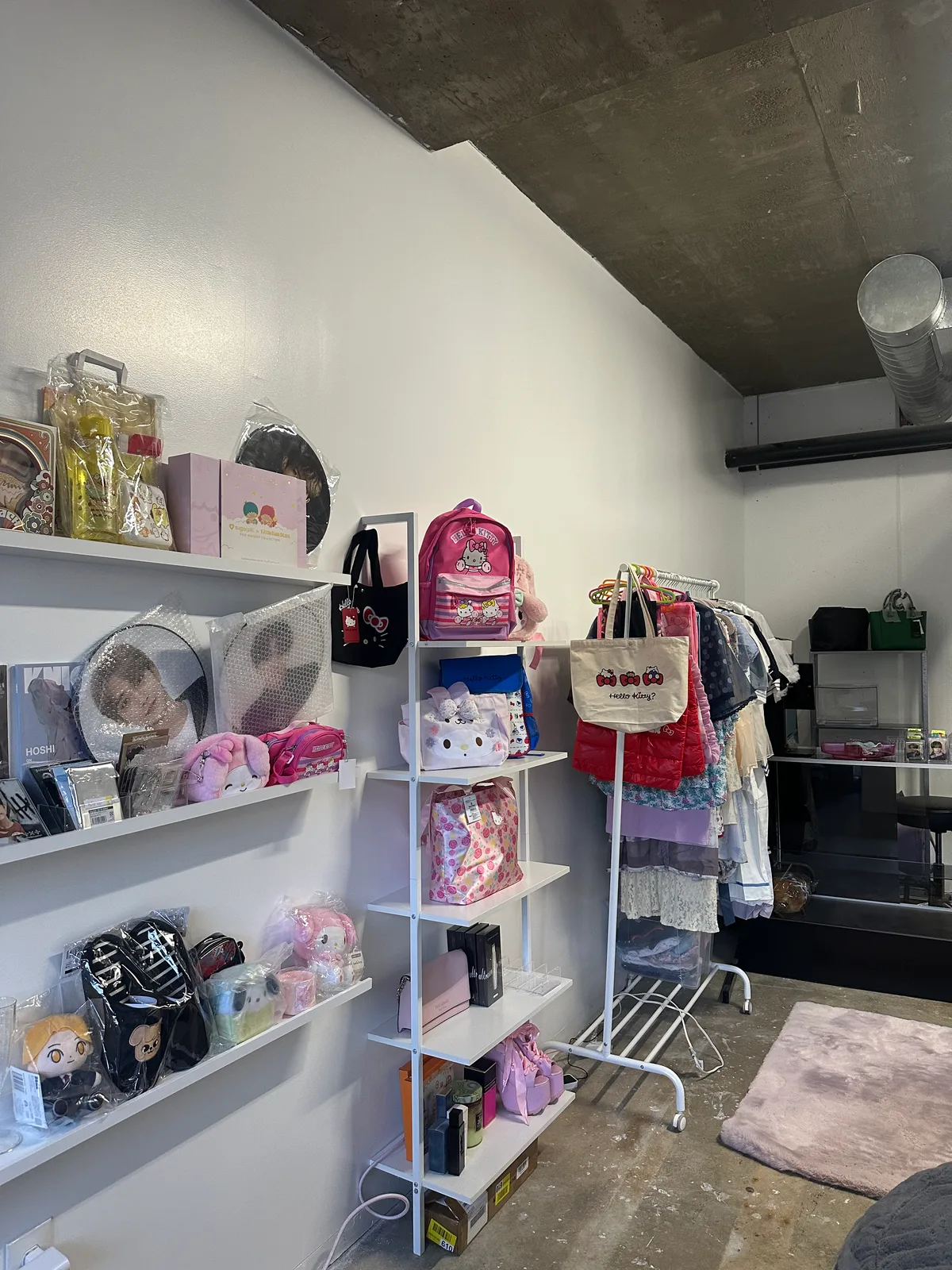 Downtown Los Angeles Pop-Up Store Space for Rent, 28 sqm, pop up store, interior view