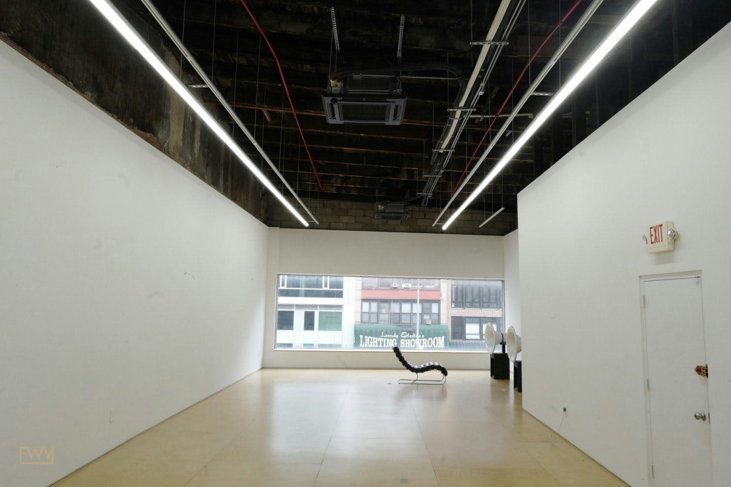 Downtown Private Audio Room in New York, 158 sqm, pop up store