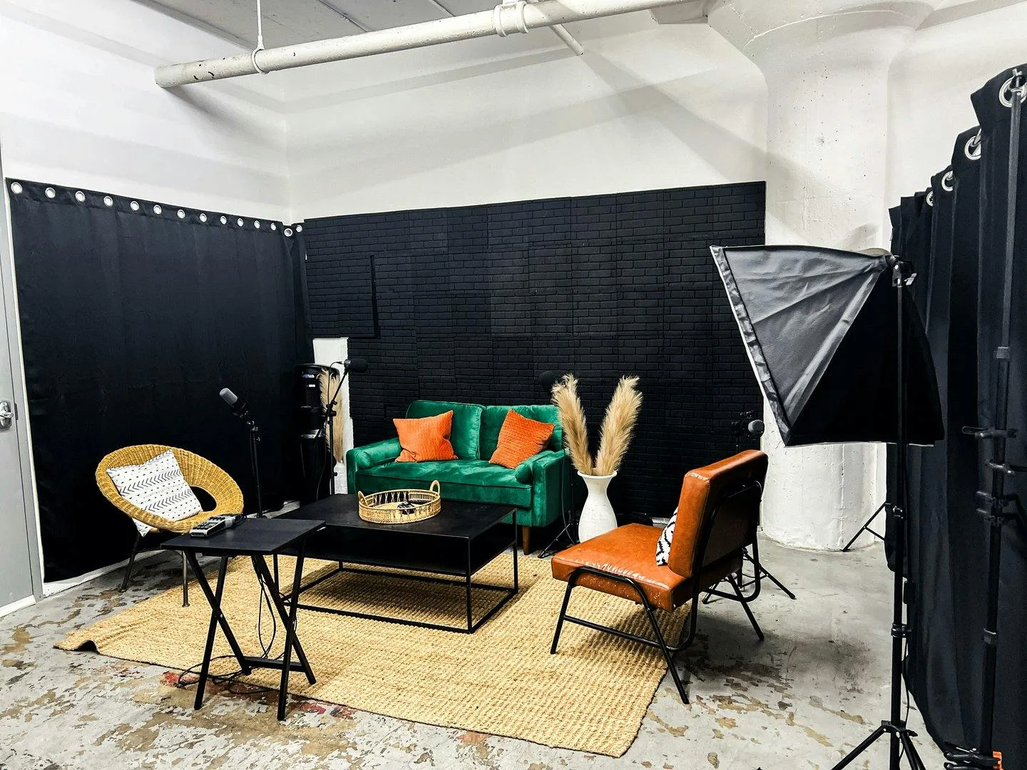 DTLA Multi Set Studio with Video Equipment in Los Angeles — 4