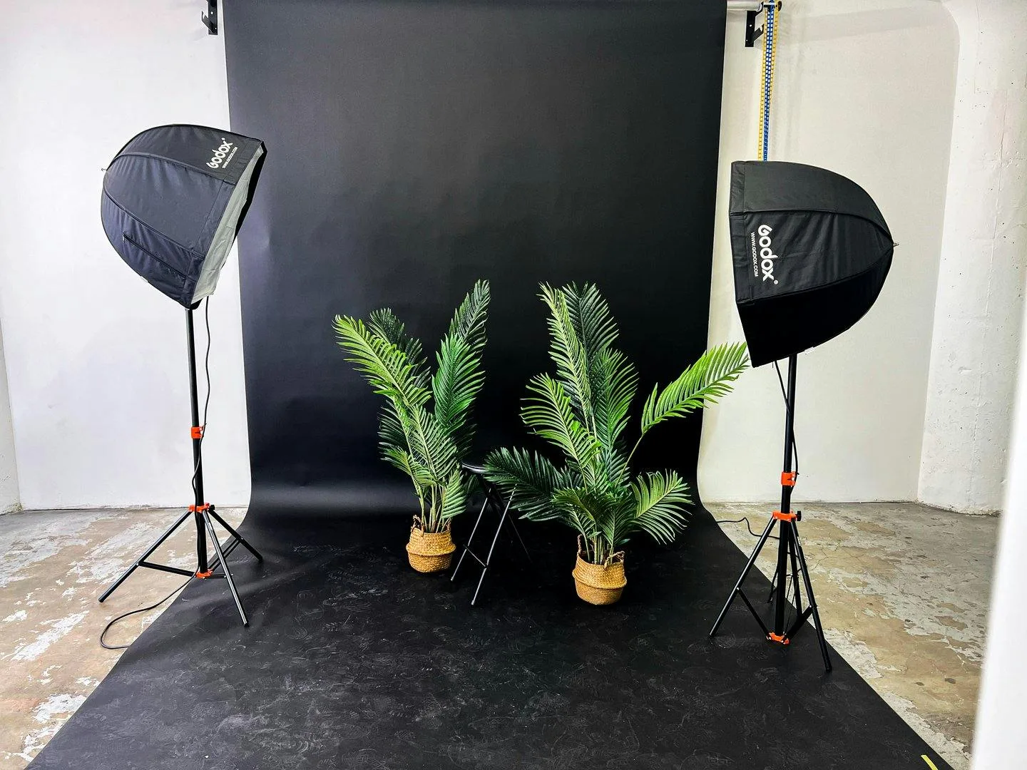 DTLA Multi Set Studio with Video Equipment in Los Angeles — 5