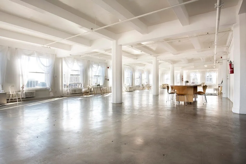 DTLA Skyline View Penthouse Studio — 2