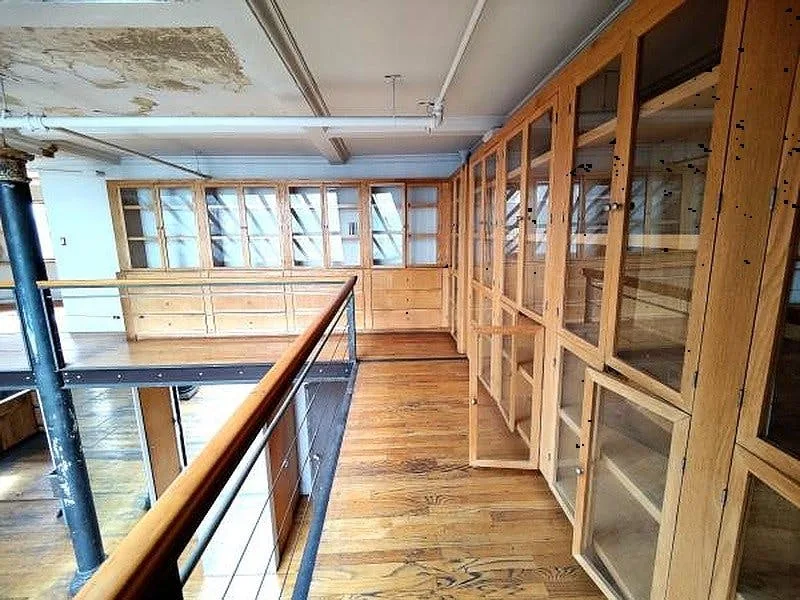 Duplex Loft Space on Broadway, New York — 3