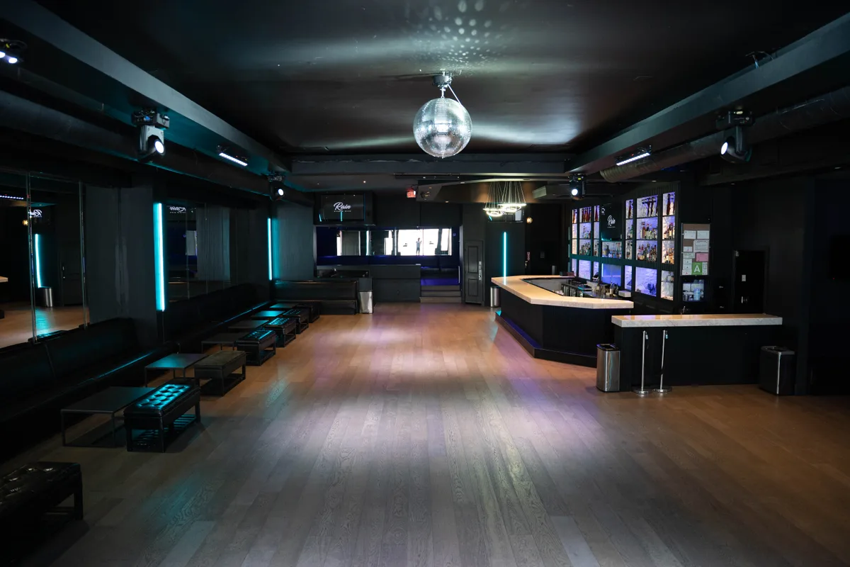 Dynamic Bar and Lounge for Events and Productions, 372 sqm, private event, pop-up rental in Los Angeles, interior view