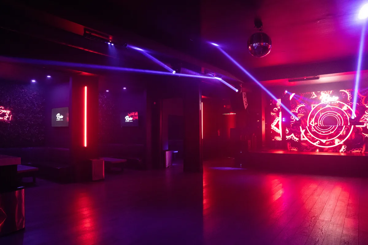 Dynamic Bar and Lounge for Events and Productions, 372 sqm, private event, pop-up rental in Los Angeles, third interior view