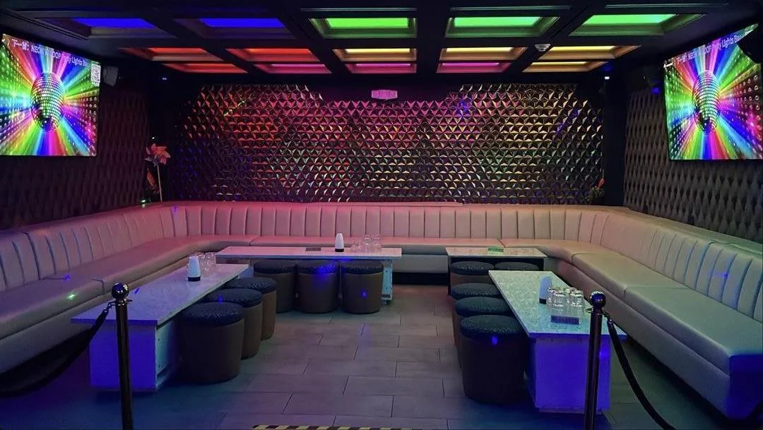 Dynamic Downtown Event Space with Outdoor Patio, 232 sqm, private event, pop-up rental in Vancouver, interior view