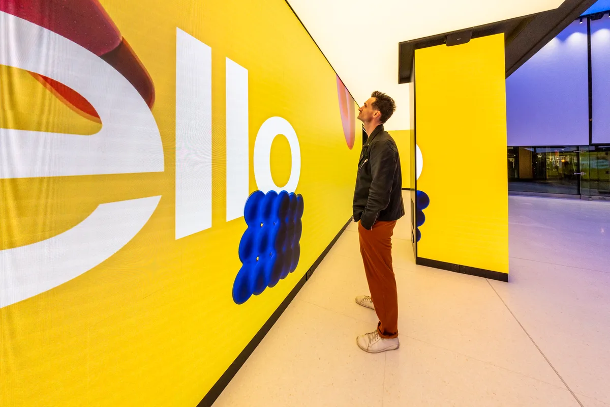 Dynamic Oxford Street Retail Space for Brand Activations, 400 sqm, pop-up rental in Greater London, second interior view
