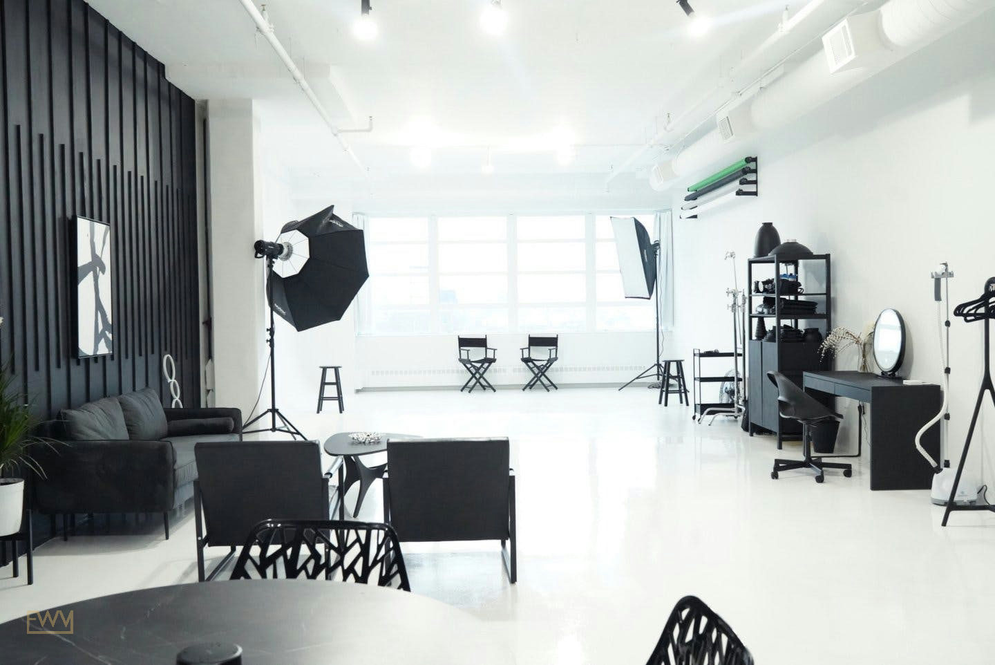 Elegant 1,050 Square Foot Studio in Brooklyn Navy Yard, 98 sqm, pop up store