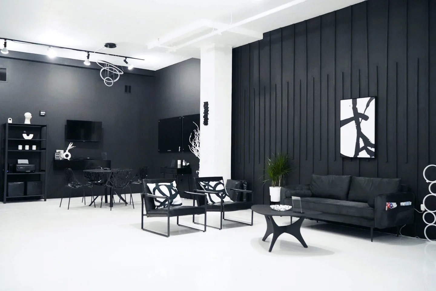 Elegant 1,050 Square Foot Studio in Brooklyn Navy Yard — 2