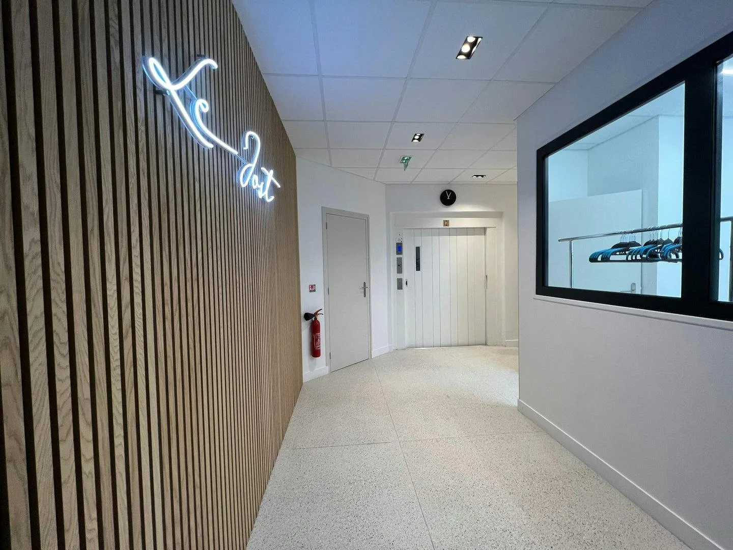 Elegant 440 sqm Event and Showroom Space in Paris 17th — 2