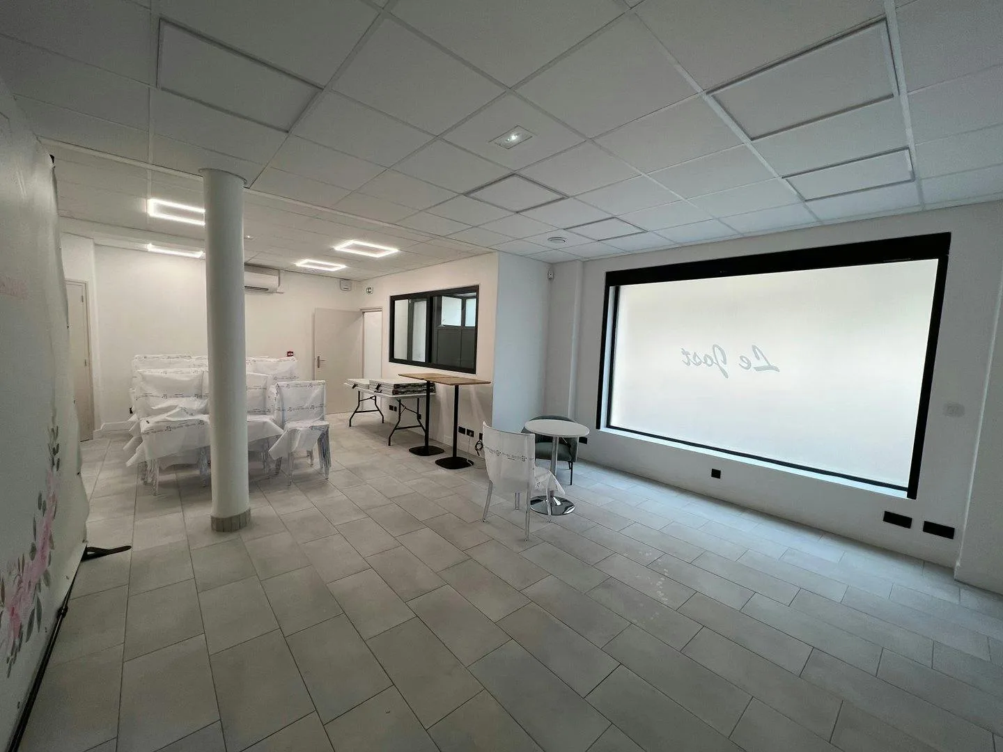 Elegant 440 sqm Event and Showroom Space in Paris 17th — 3