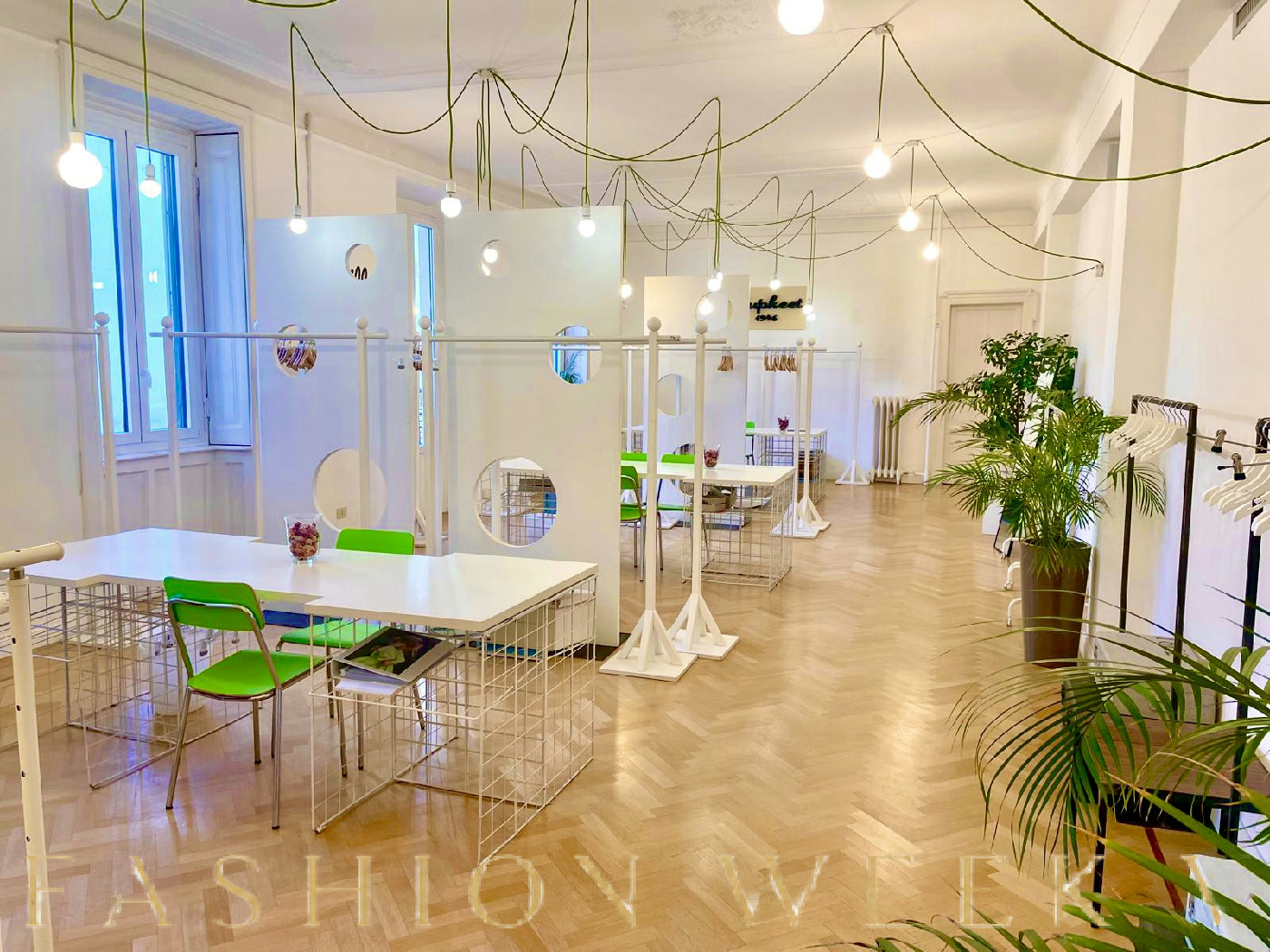 Elegant 60 m² Temporary Salon & Creative Space, pop up store in Milano, second interior view