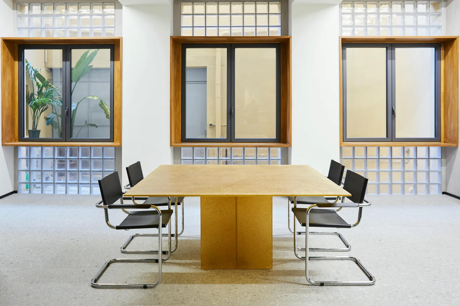 Elegant 85 sqm Creative Studio on Via Soperga, Milan
