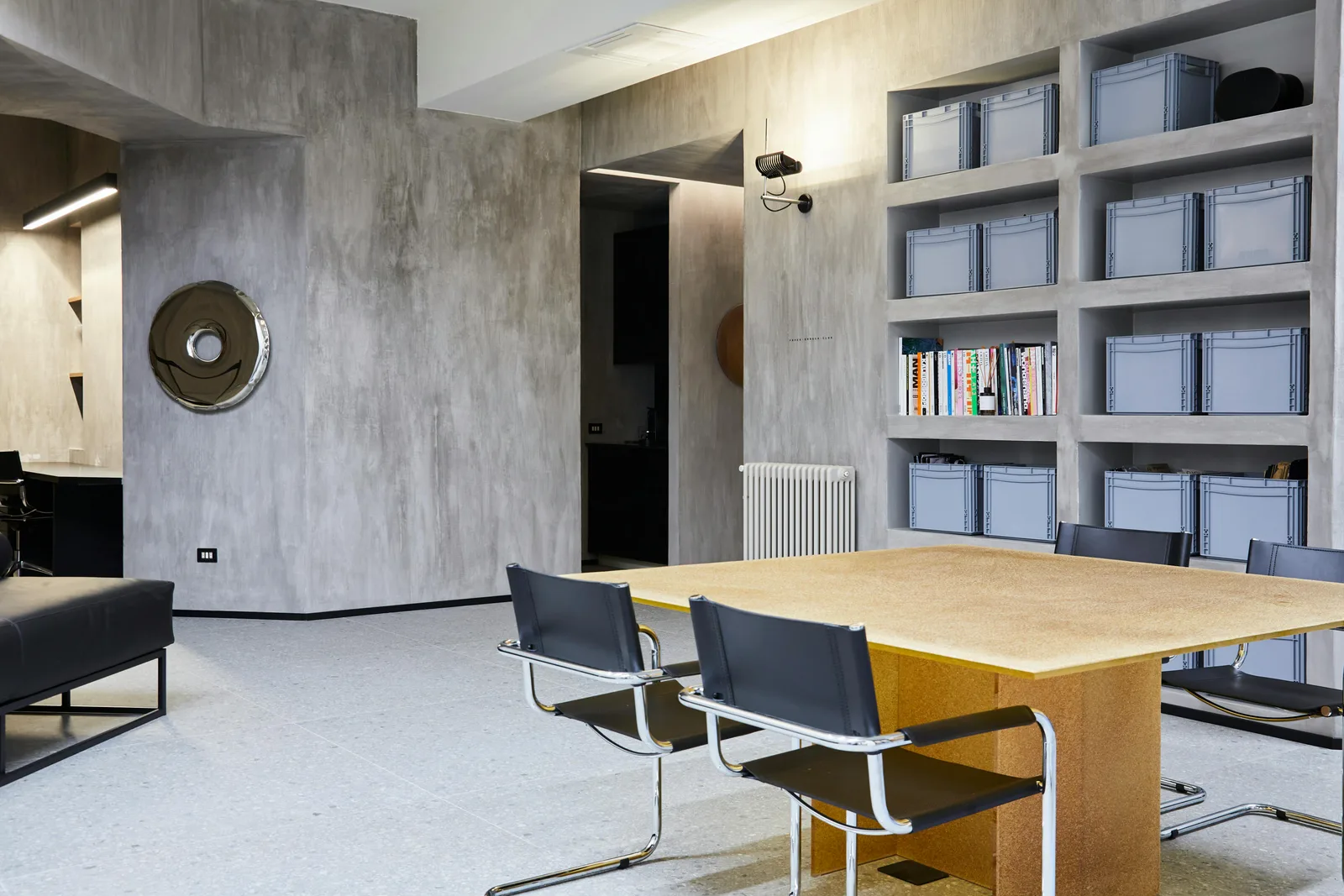 Elegant 85 sqm Creative Studio on Via Soperga, Milan — 4