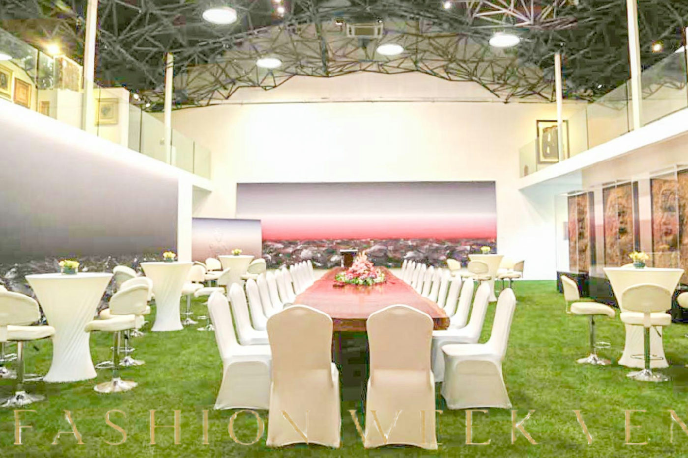 Elegant Art Exhibition Space in Yangpu District, 500 sqm, pop-up rental in Shanghai, interior view