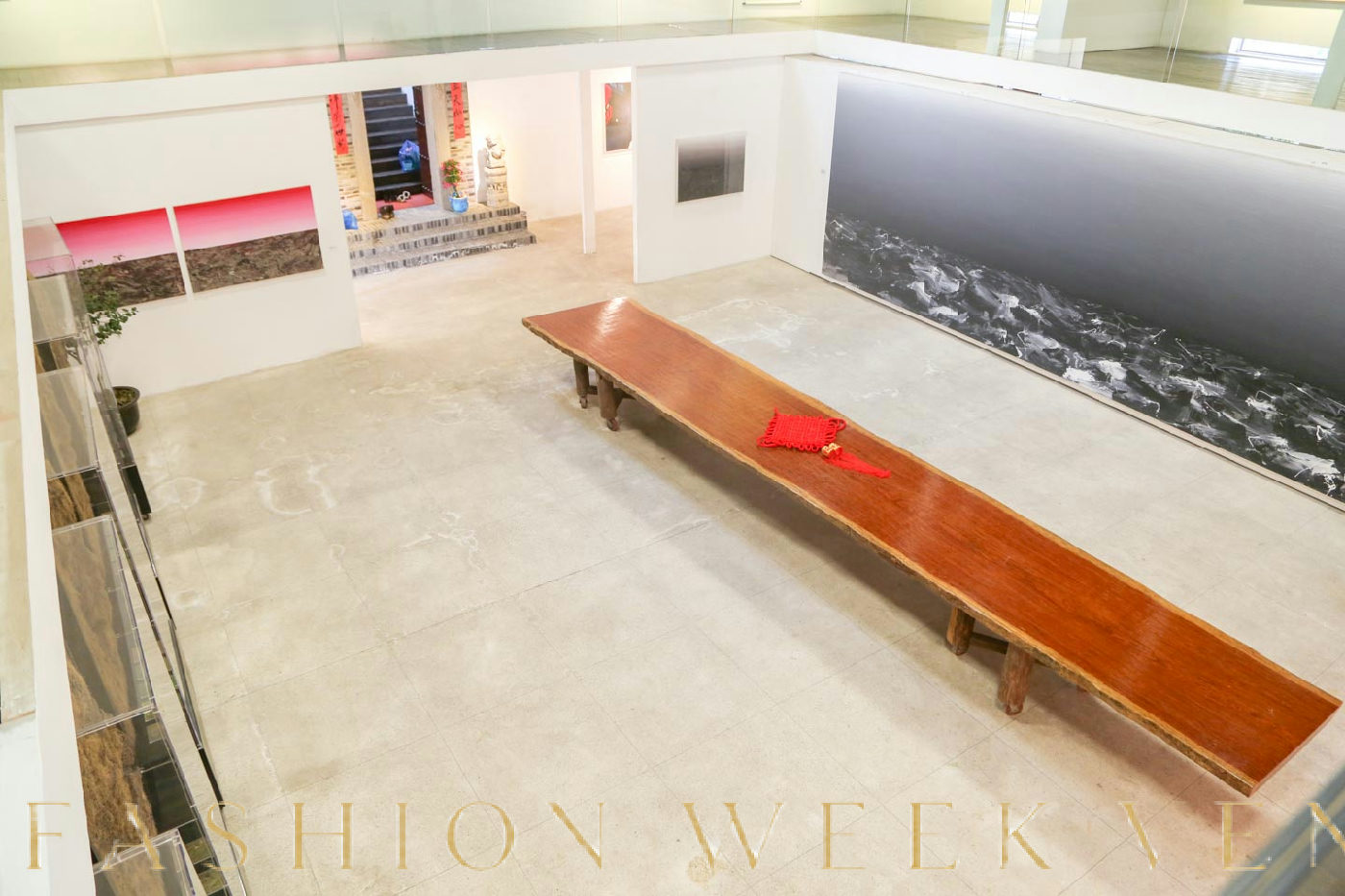 Elegant Art Exhibition Space in Yangpu District, 500 sqm, pop-up rental in Shanghai, third interior view