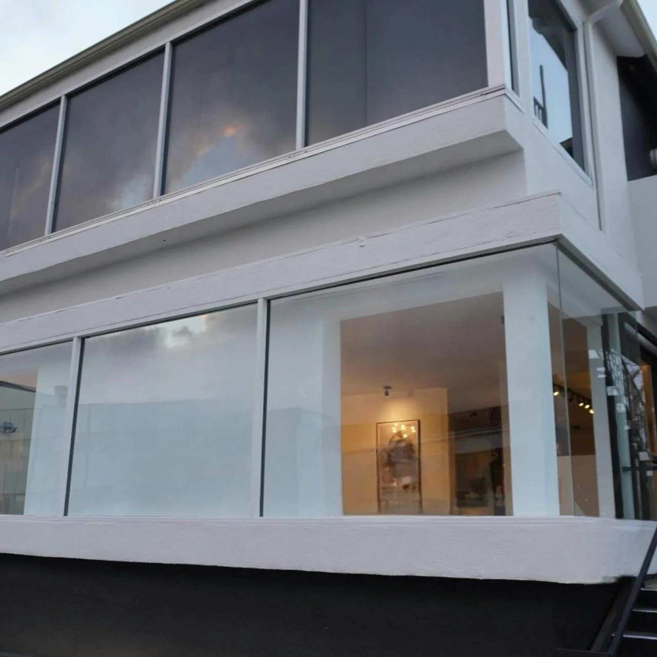 Elegant Boutique and Salon on Melrose Avenue