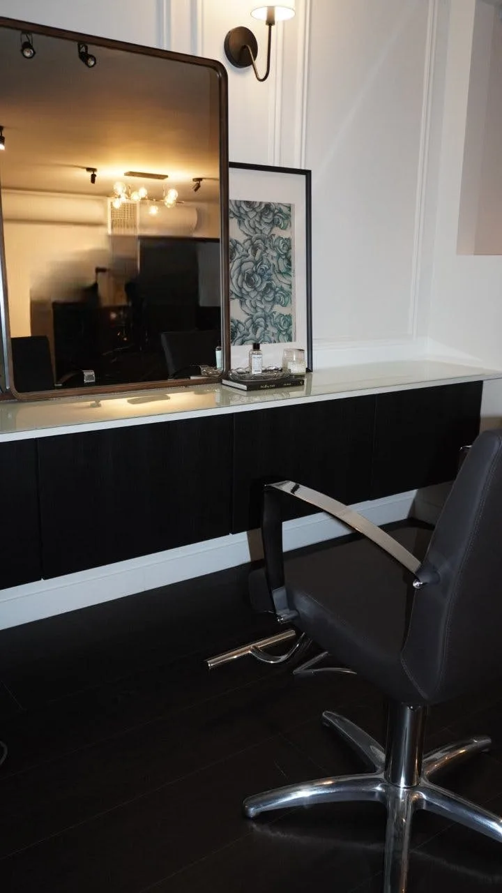 Elegant Boutique and Salon on Melrose Avenue — 5