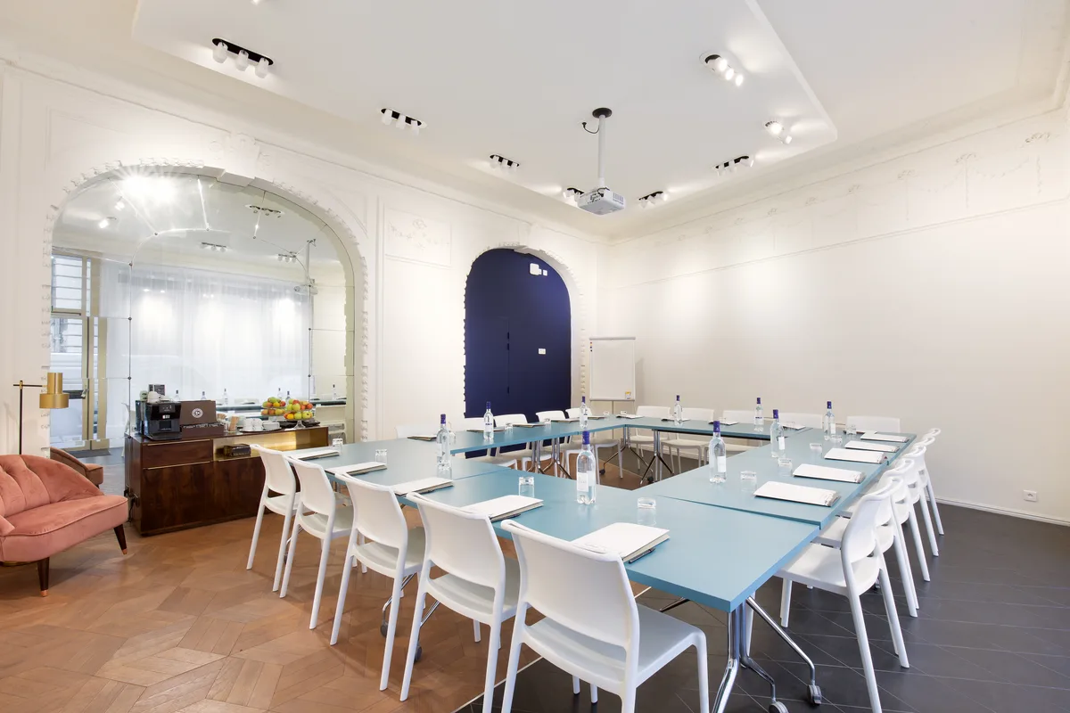 Elegant Commercial Space in Central Toulouse, 42 sqm, pop up store, second interior view