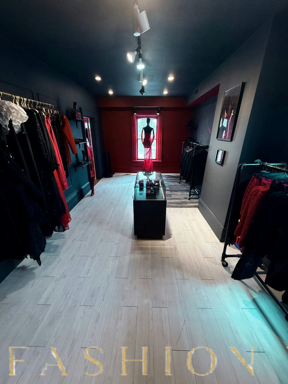 Elegant Event Space in Historic Heritage Building, 65 sqm, fashion showroom, pop-up rental in Markham, interior view