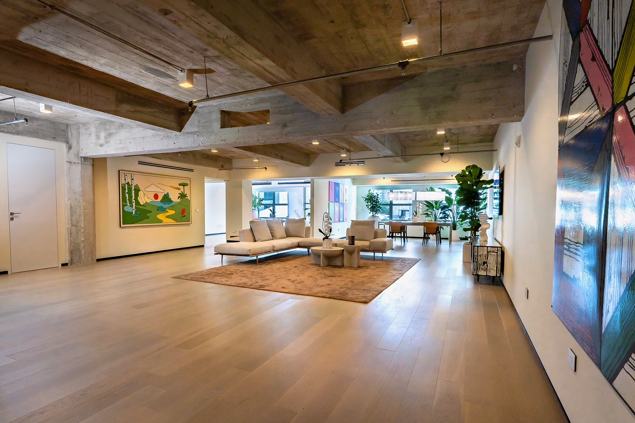 Elegant Event Space on Lincoln Road, 325 sqm, pop up store in Miami Beach
