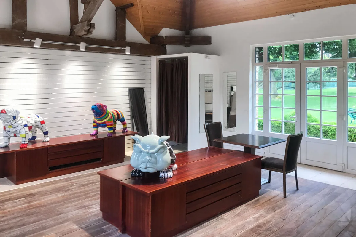 Elegant Gallery Space for Events in Rueil Malmaison, 36 sqm, pop up store in Rueil-Malmaison