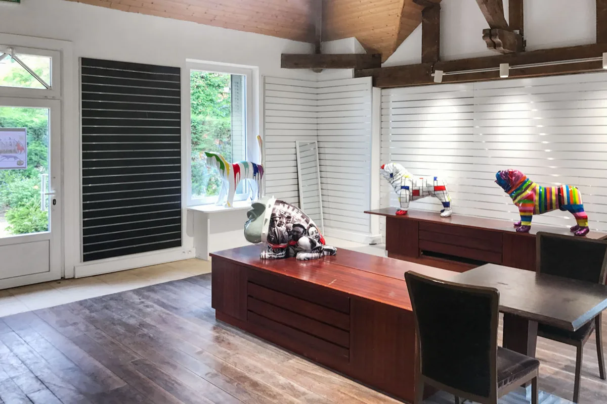 Elegant Gallery Space for Events in Rueil Malmaison, 36 sqm, pop up store in Rueil-Malmaison, second interior view