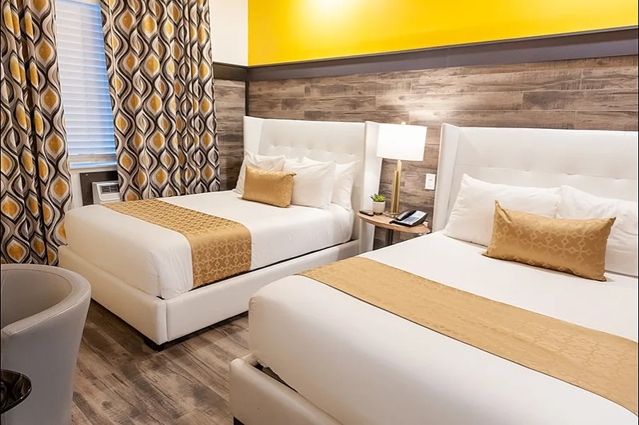 Elegant Hotel with Premium Amenities in South Beach, 93 sqm, showroom presentation, pop-up rental in Miami Beach, interior v…
