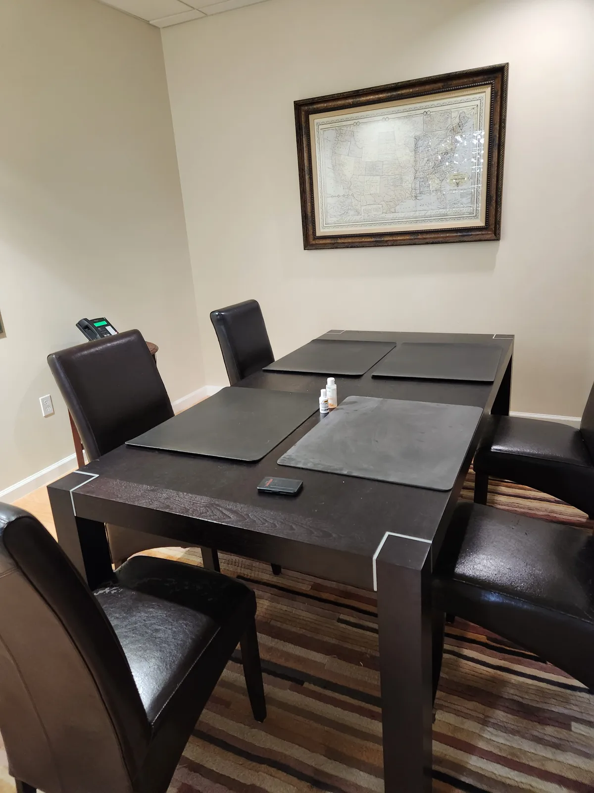 Elegant Office Space with Unique Interior Features, 139 sqm, art exhibition, pop-up rental in Thousand Oaks