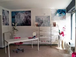 Elegant Pop-Up Space for Events and Retail in Angera