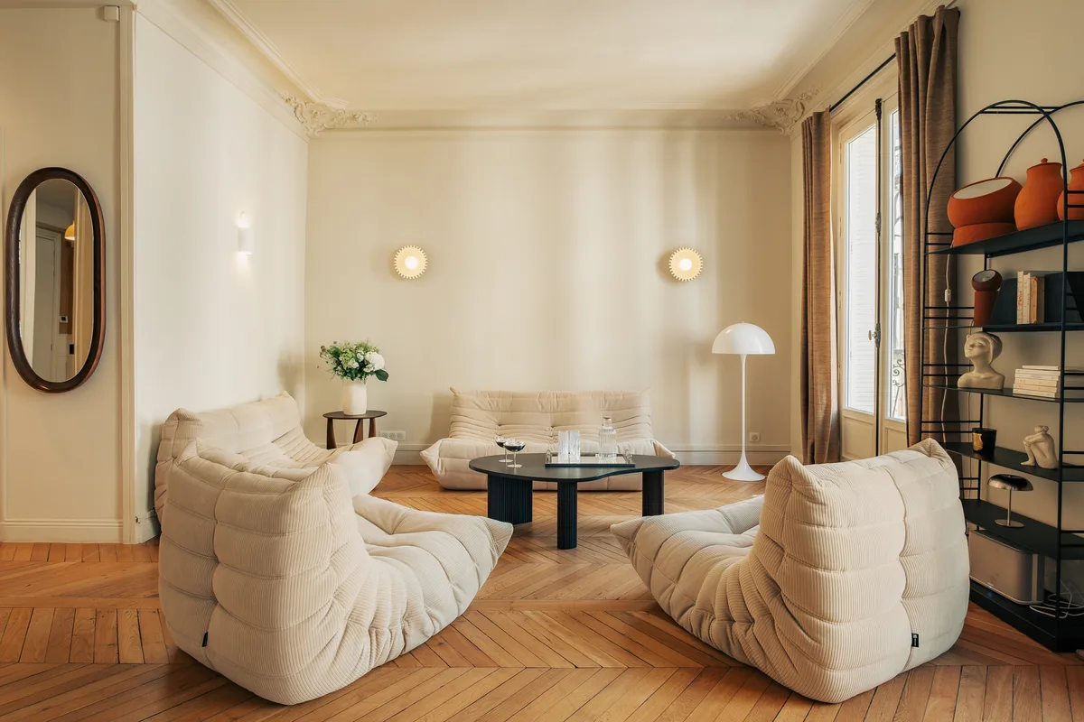 Elegant Reception Apartment in Paris 8th Arrondissement, 150 sqm, photo shoot, pop-up rental