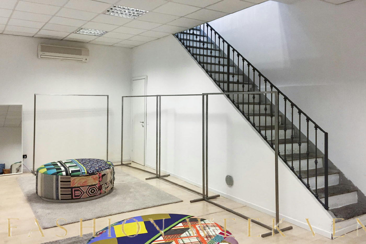 Elegant Showroom in Central Milan Garden Setting, 400 sqm, showroom presentation, pop-up rental in Milano