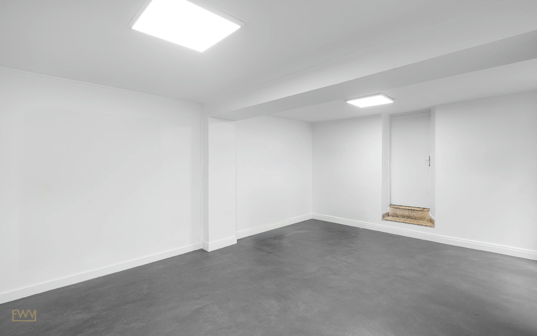 Elegant Showroom Near Pont-Neuf in Saint-Germain-des-Prés — pop-up space in Paris