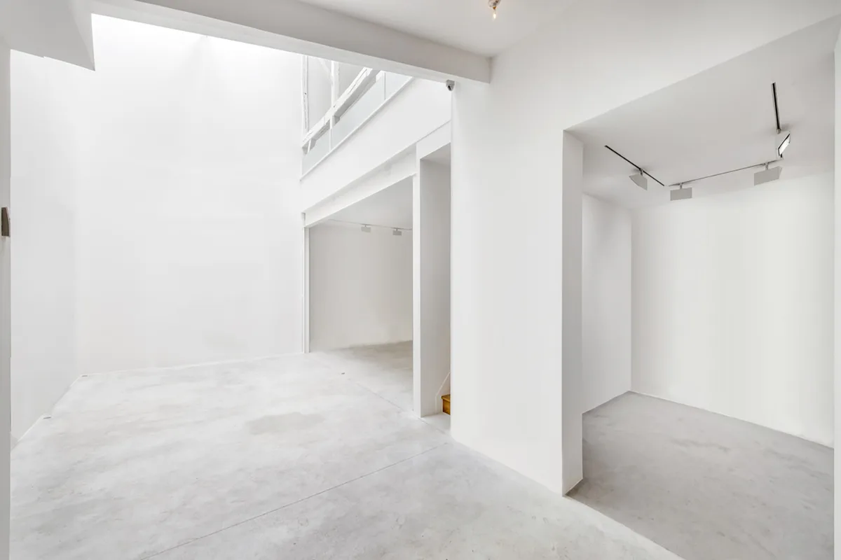 Elegant Showroom Space in Paris, 100 sqm, showroom presentation, pop-up rental, second interior view