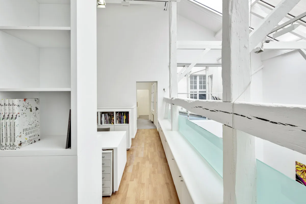 Elegant Showroom Space in Paris, 100 sqm, showroom presentation, pop-up rental, third interior view
