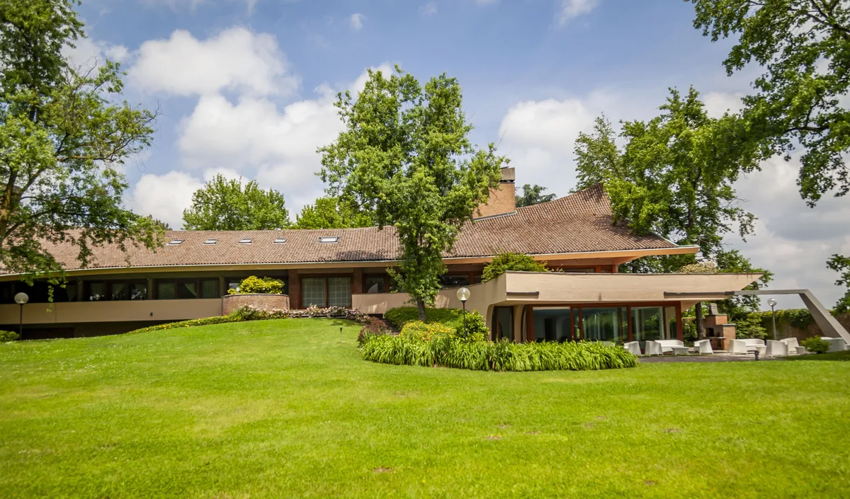 Elegant Villa Near Milan with Park and Indoor Pool, 1000 sqm, photo shoot, pop-up rental in Sedriano, second interior view