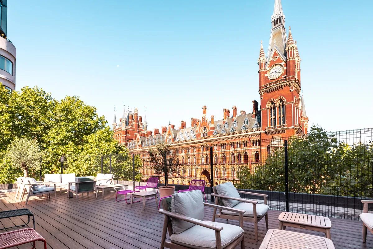 Elevated Rooftop Terrace for Events, 65 sqm, cocktail reception, pop-up rental in London, interior view
