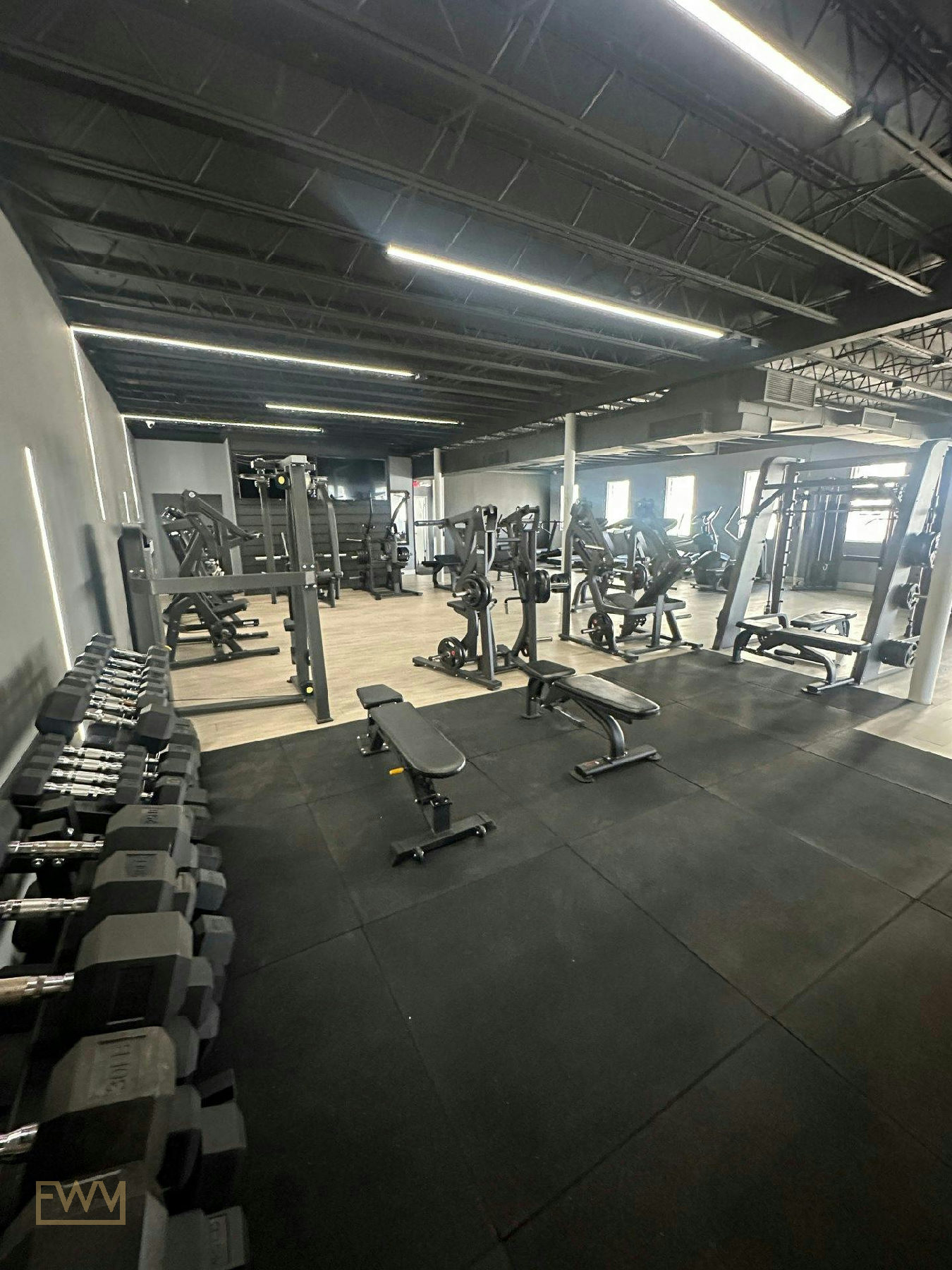 Equipped Gym Studio on Biscayne Boulevard, Miami, 232 sqm, pop up store
