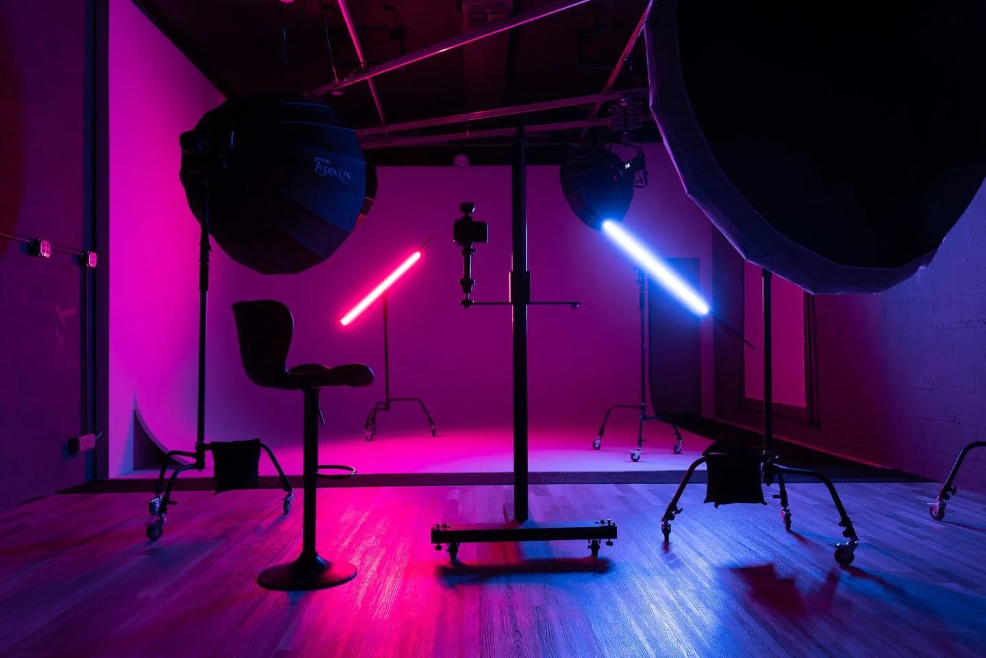 Equipped Photography Studio with Cyclorama Wall in Covina