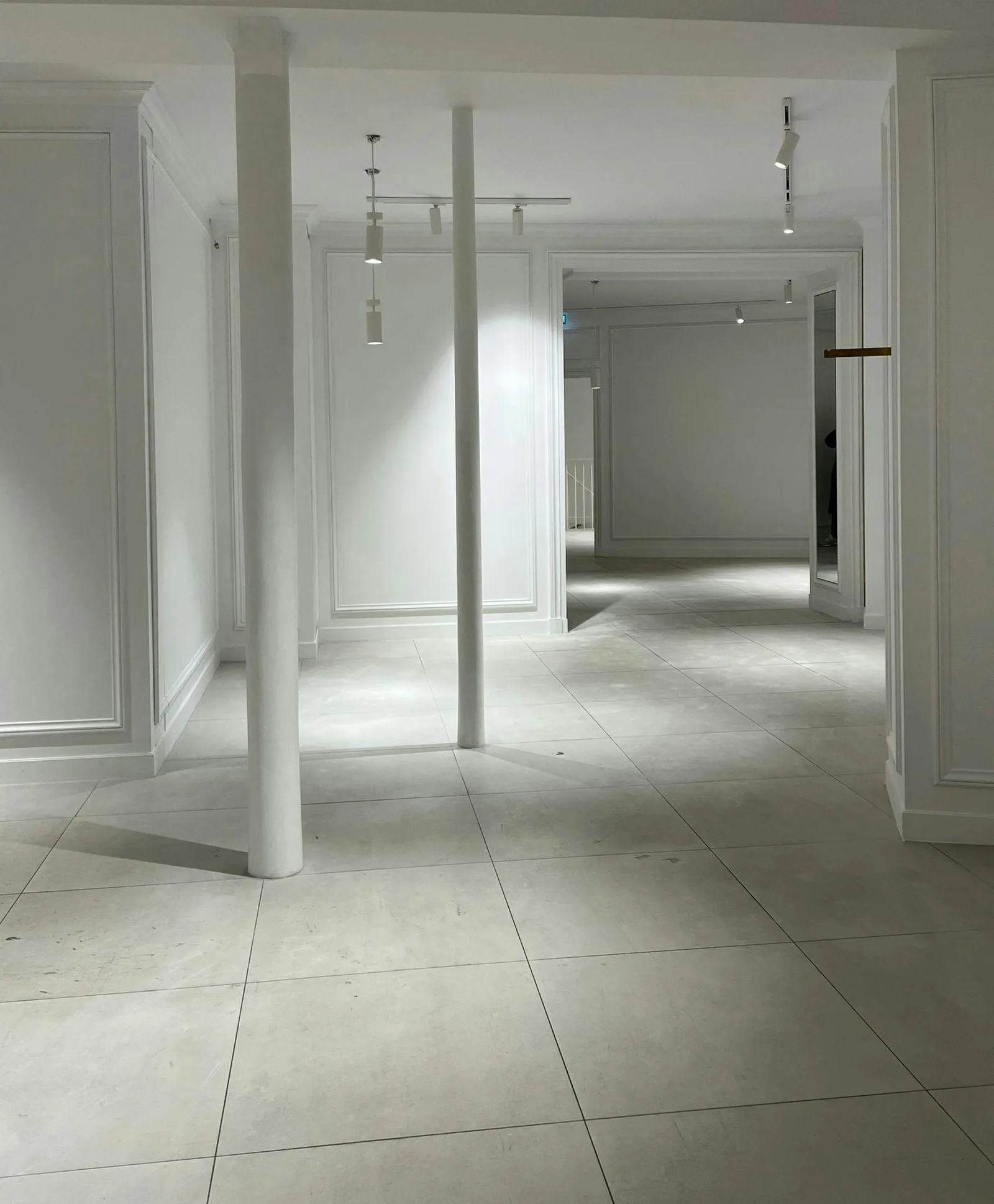 Espace Boutique Lumineux dans le Marais, Paris — 3