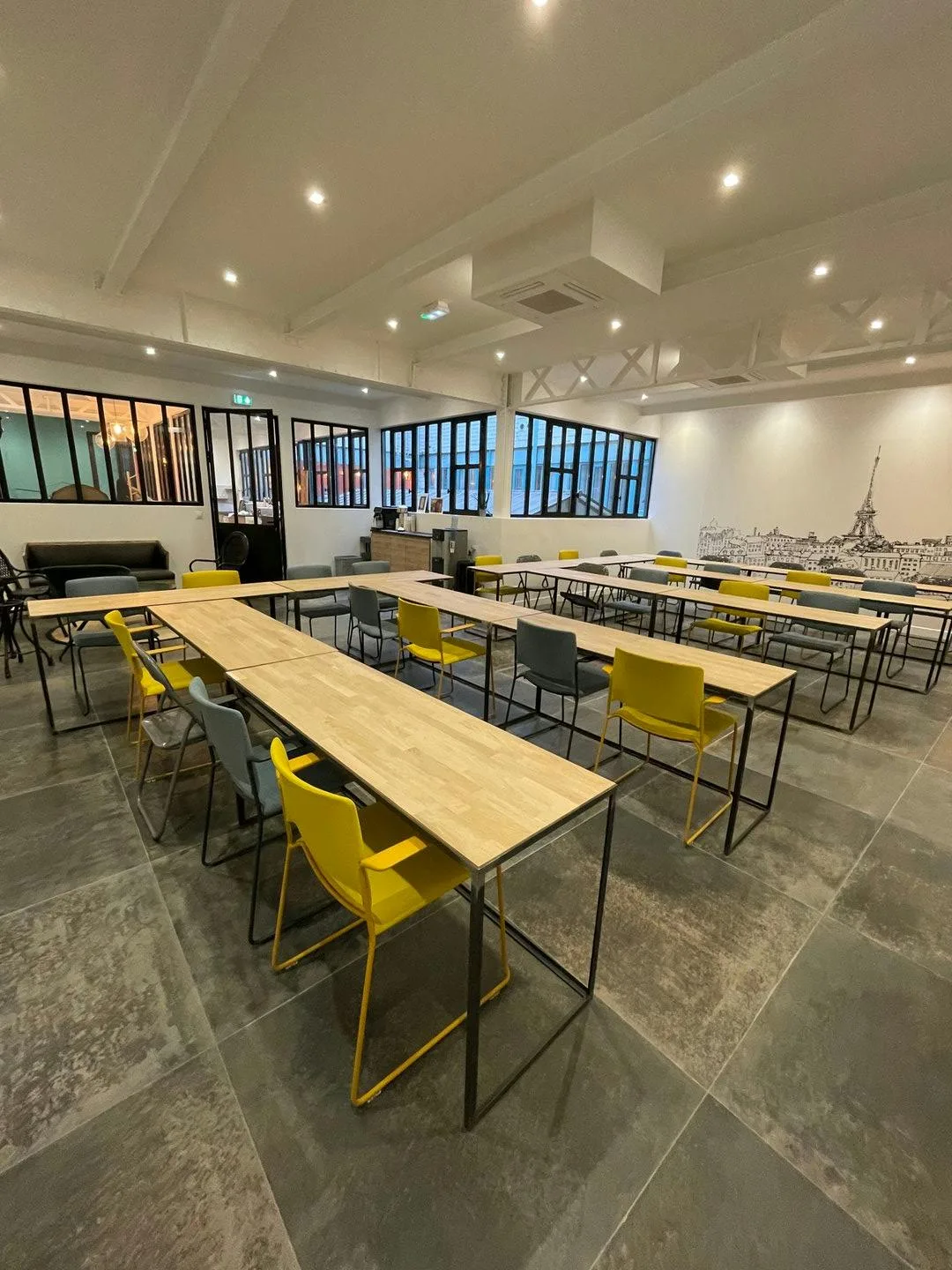 Espace Charonne Commercial Space in Paris — 5