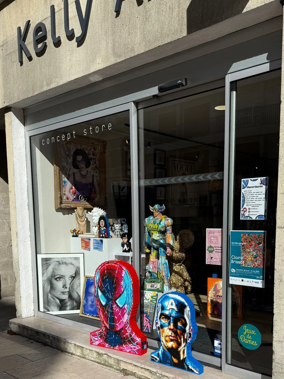 Espace Commercial de 50 m² avec Art Pop et Urban, art exhibition, pop-up rental in Fontainebleau, third interior view