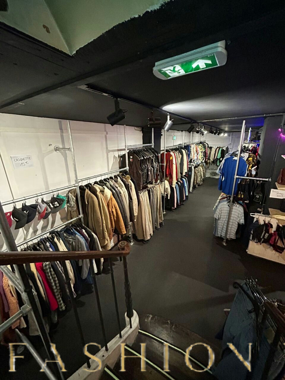 Espace Commercial de 70 m² à Louer près de Châtelet