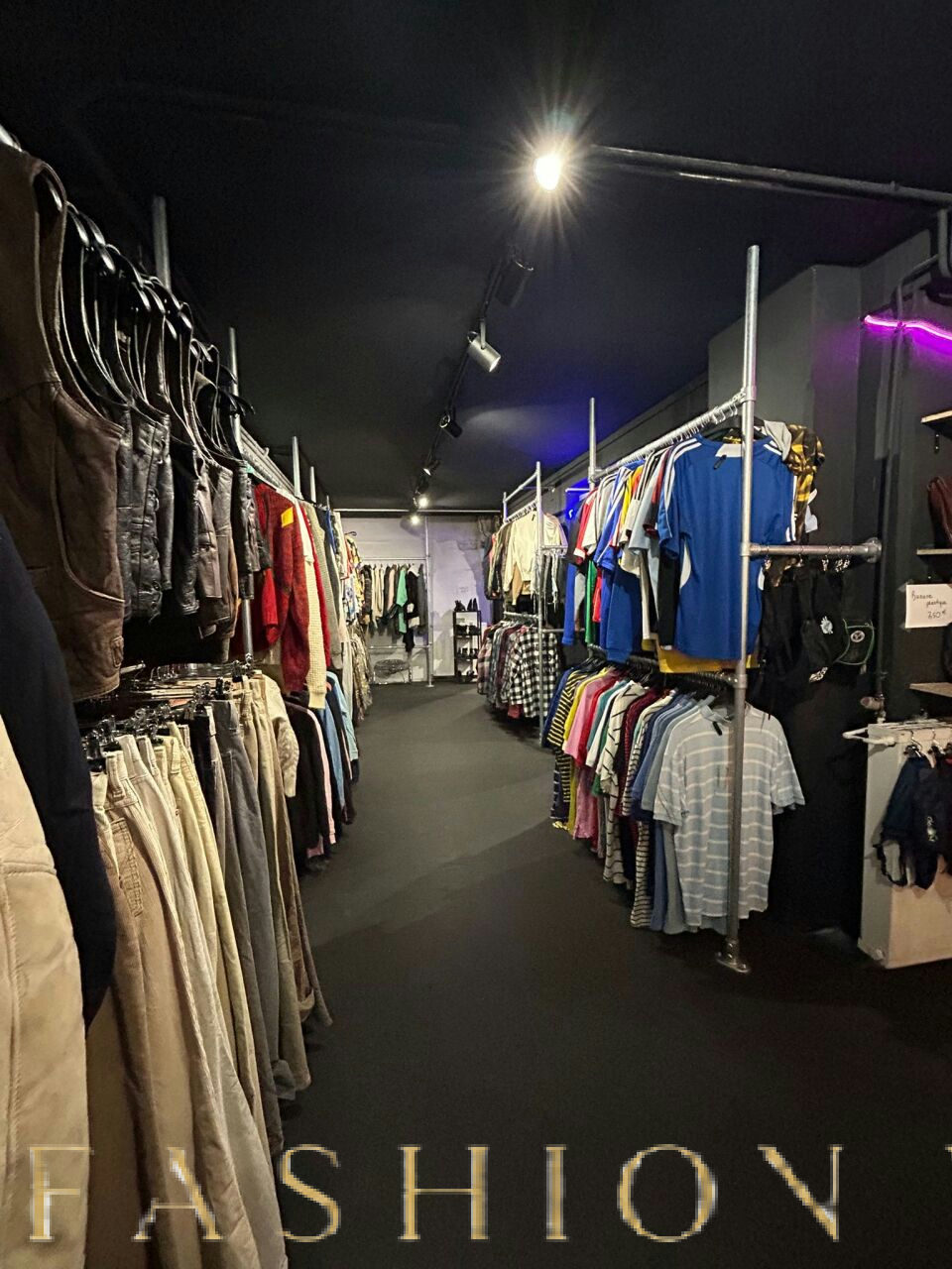 Espace Commercial de 70 m² à Louer près de Châtelet, pop up store in Paris, interior view